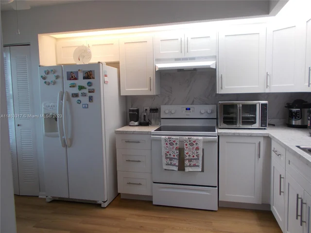 601 SW 142nd Ave # 314Q, Pembroke Pines FL 33027