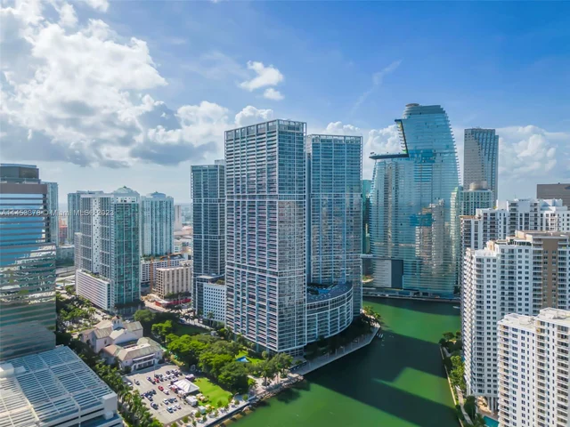 495 Brickell Ave # 1807, Miami FL 33131