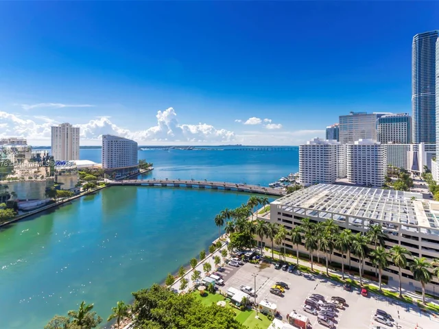 495 Brickell Ave # 1807, Miami FL 33131