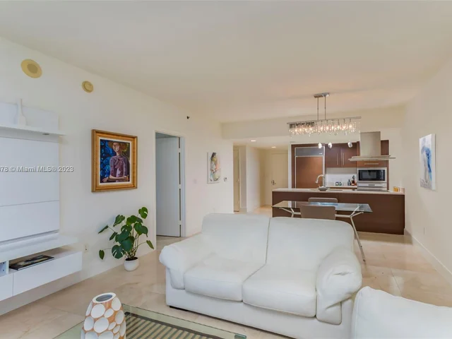 495 Brickell Ave # 1807, Miami FL 33131