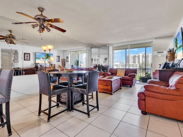 3030 Marcos Dr # T603, Aventura FL 33160