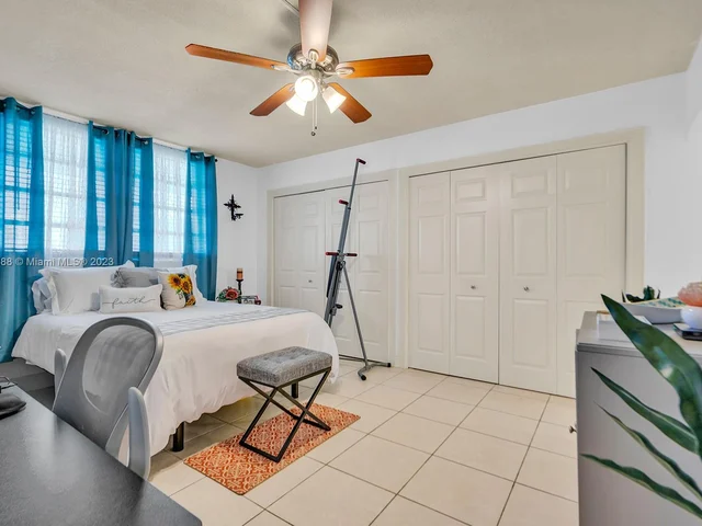 3030 Marcos Dr # T603, Aventura FL 33160