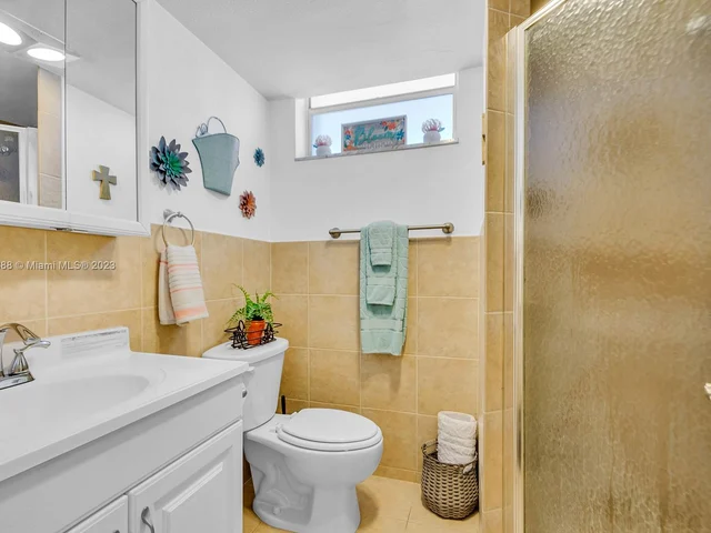 3030 Marcos Dr # T603, Aventura FL 33160