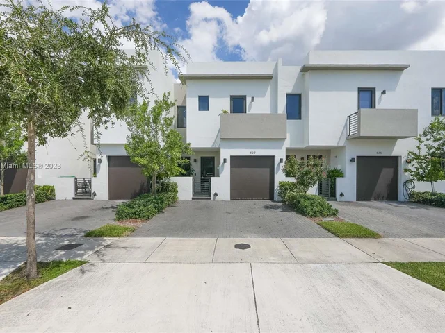527 SW 91st Place # 527, Miami FL 33174