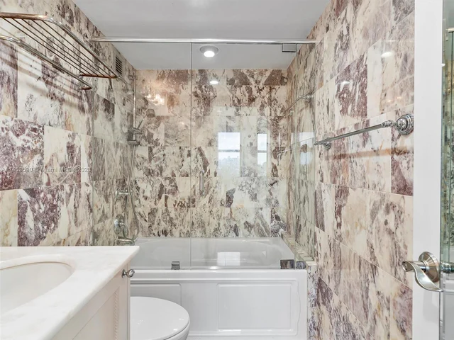 4747 Collins Ave # 401, Miami Beach FL 33140