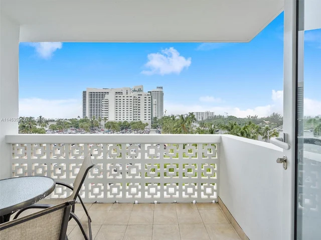 4747 Collins Ave # 401, Miami Beach FL 33140