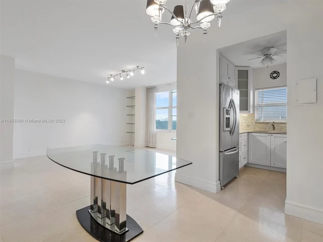 4747 Collins Ave # 401, Miami Beach FL 33140