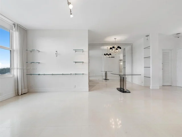 4747 Collins Ave # 401, Miami Beach FL 33140