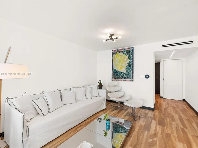 2655 Collins Ave # 504, Miami Beach FL 33140