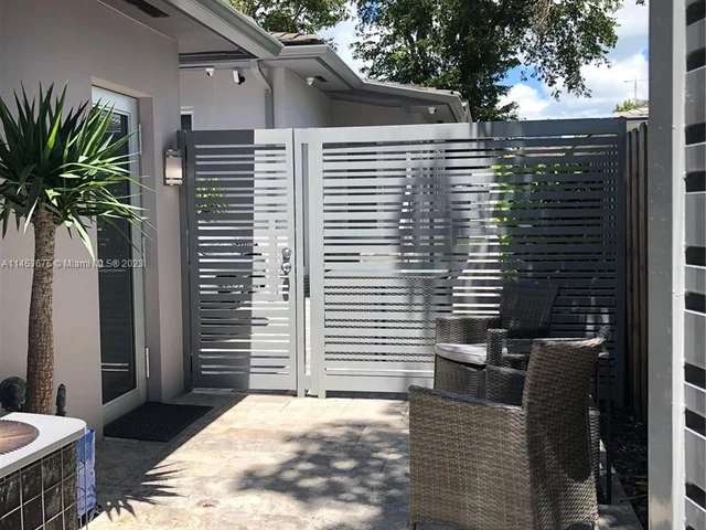 2401 SW 4th Ave, Miami FL 33129