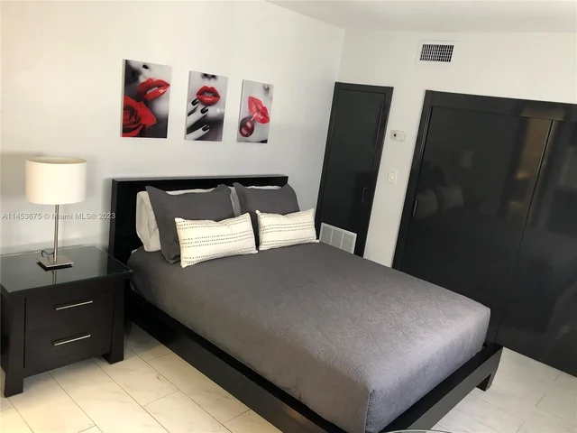 2401 SW 4th Ave, Miami FL 33129