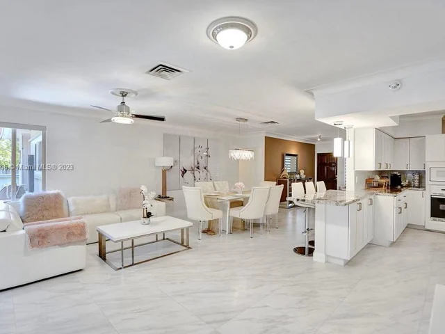 1254 Buchanan St, Hollywood FL 33019