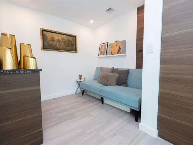 2627 S Bayshore Dr # 607, Miami FL 33133