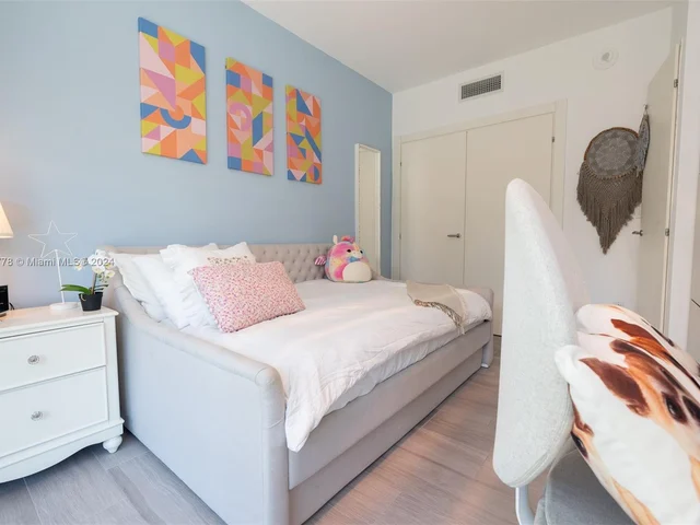 2627 S Bayshore Dr # 607, Miami FL 33133