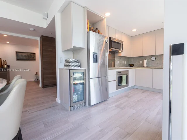 2627 S Bayshore Dr # 607, Miami FL 33133