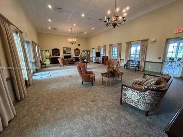 905 Fairway Dr, Miami Beach FL 33141