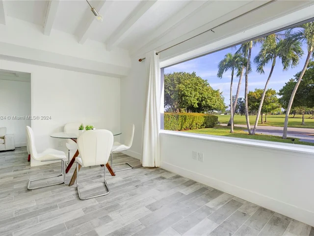 905 Fairway Dr, Miami Beach FL 33141
