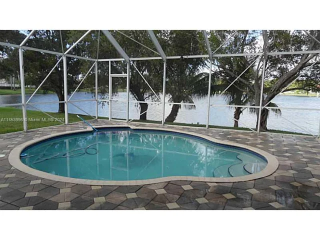 15341 NW 4 ST, Pembroke Pines FL 33028