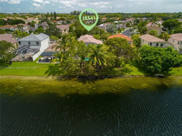 15341 NW 4 ST, Pembroke Pines FL 33028