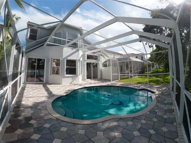 15341 NW 4 ST, Pembroke Pines FL 33028