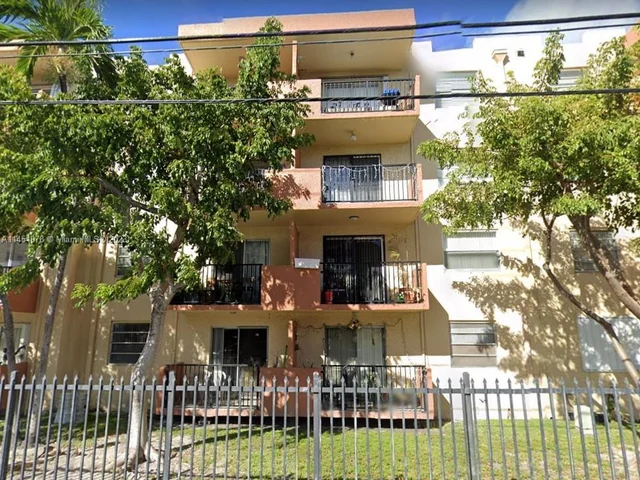 677 SW 9th Ave # 202, Miami FL 33130