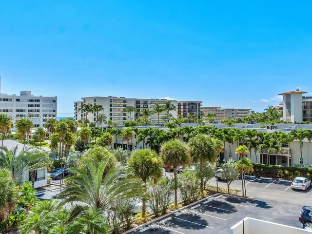 3589 S Ocean Blvd # 403, South Palm Beach FL 33480