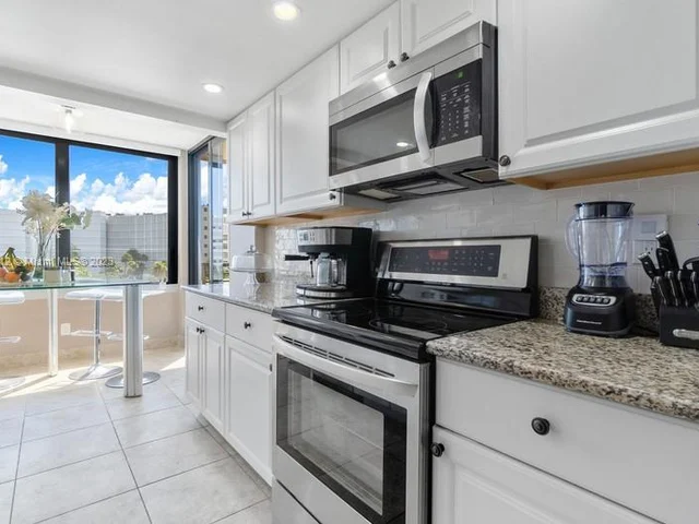 3589 S Ocean Blvd # 403, South Palm Beach FL 33480