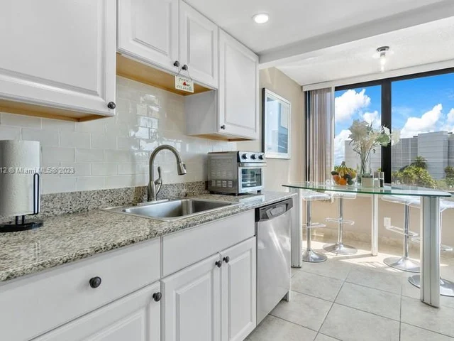 3589 S Ocean Blvd # 403, South Palm Beach FL 33480