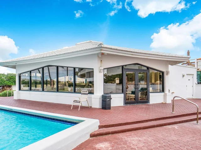 3589 S Ocean Blvd # 403, South Palm Beach FL 33480