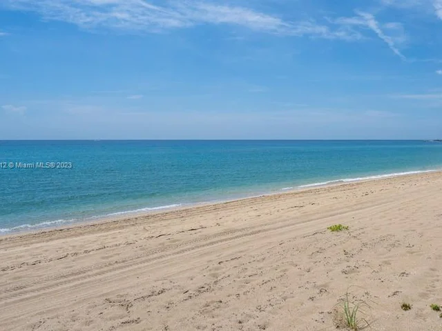 3589 S Ocean Blvd # 403, South Palm Beach FL 33480