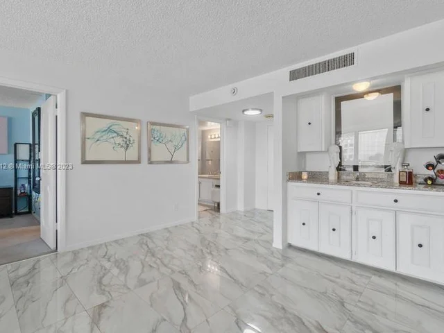 3589 S Ocean Blvd # 403, South Palm Beach FL 33480