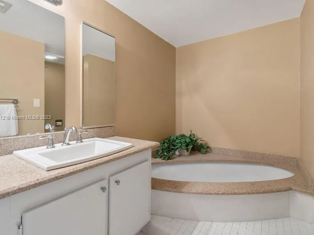 3589 S Ocean Blvd # 403, South Palm Beach FL 33480