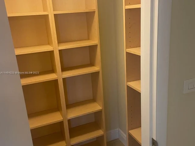 9500 W Bay Harbor Dr # 6G, Bay Harbor Islands FL 33154