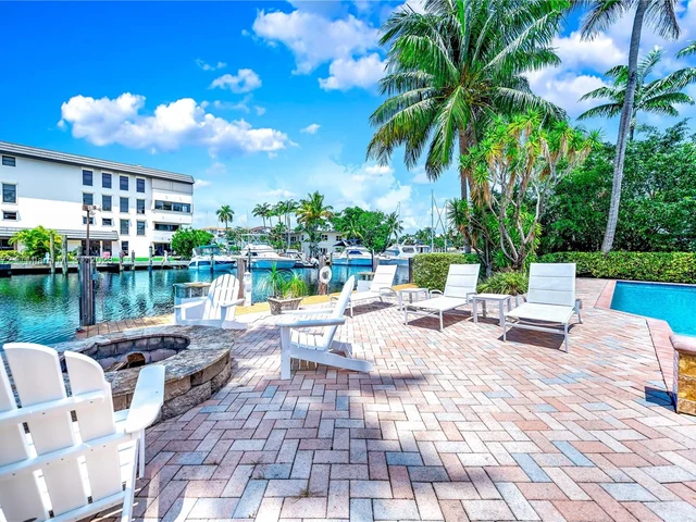 73 Fiesta Way, Fort Lauderdale FL 33301