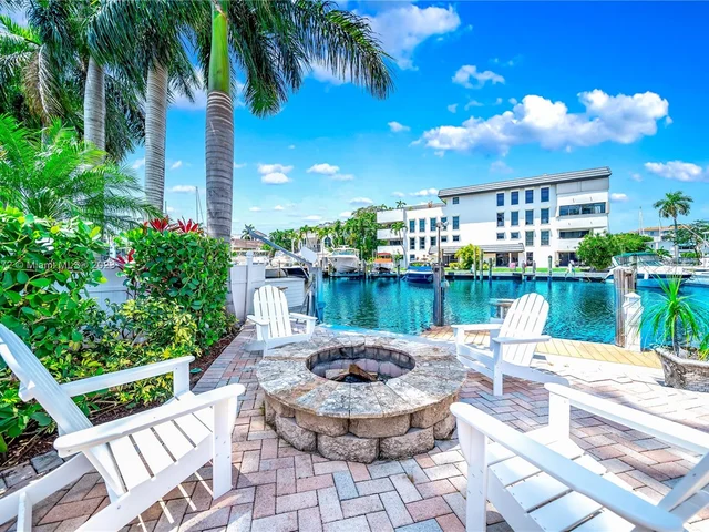 73 Fiesta Way, Fort Lauderdale FL 33301