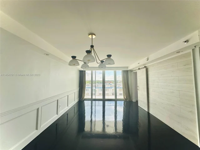 1700 NW N River Dr # 805, Miami FL 33125