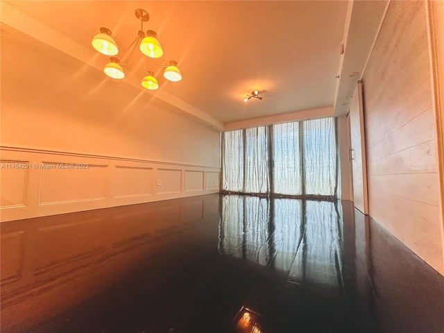 1700 NW N River Dr # 805, Miami FL 33125