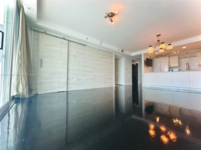 1700 NW N River Dr # 805, Miami FL 33125