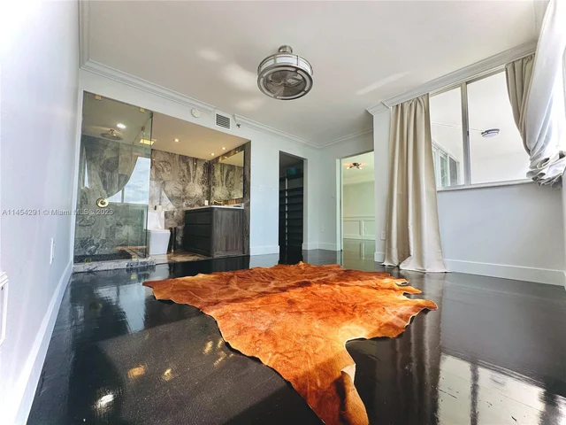 1700 NW N River Dr # 805, Miami FL 33125