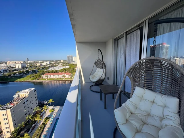 3800 S Ocean Dr # 1808, Hollywood FL 33019