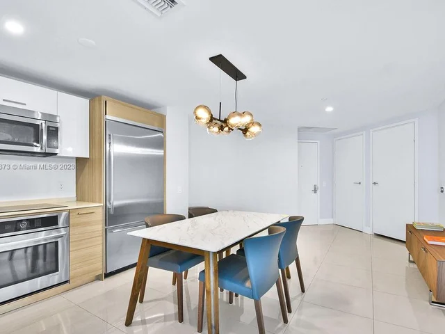 1300 Brickell Bay Dr # 1910, Miami FL 33131