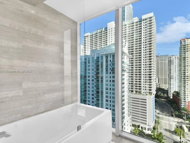 1300 Brickell Bay Dr # 1910, Miami FL 33131