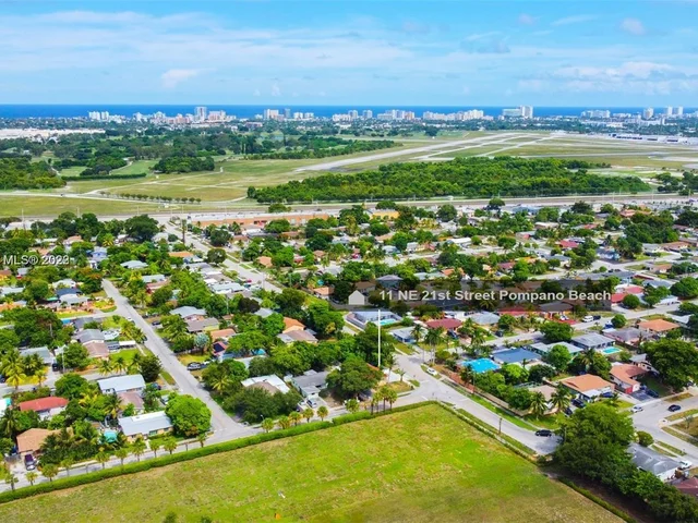 11 NE 21st St, Pompano Beach FL 33060