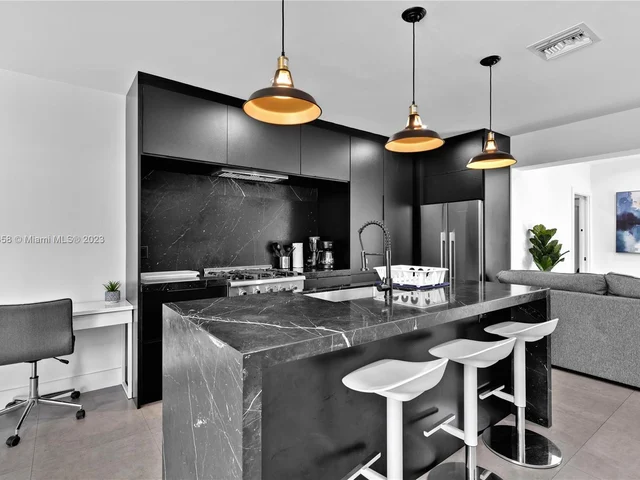 15 NW 52nd St, Miami FL 33127