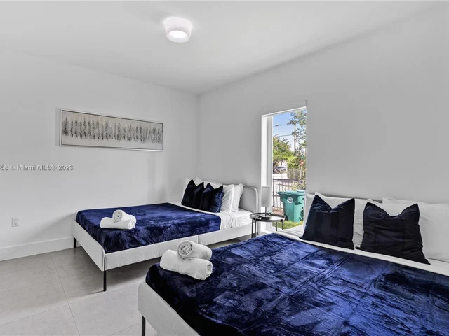 15 NW 52nd St, Miami FL 33127