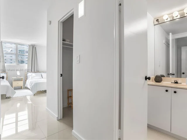 19370 Collins Ave # 708, Sunny Isles Beach FL 33160