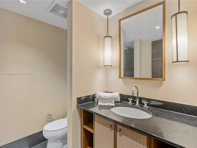 101 20th St # 2302, Miami Beach FL 33139