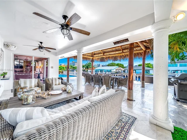 41 Castle Harbor Is, Fort Lauderdale FL 33308