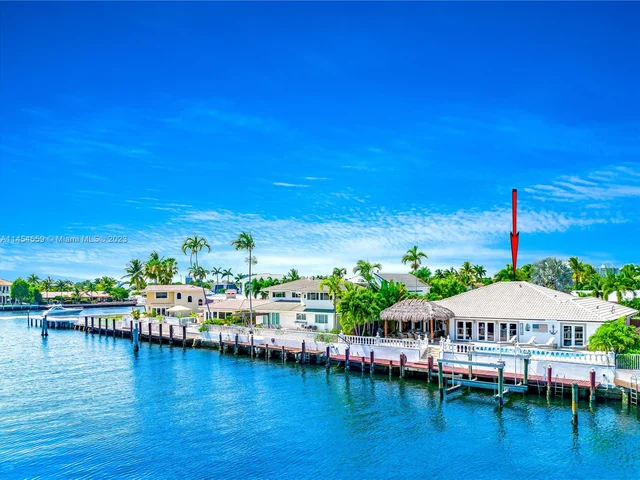 41 Castle Harbor Is, Fort Lauderdale FL 33308