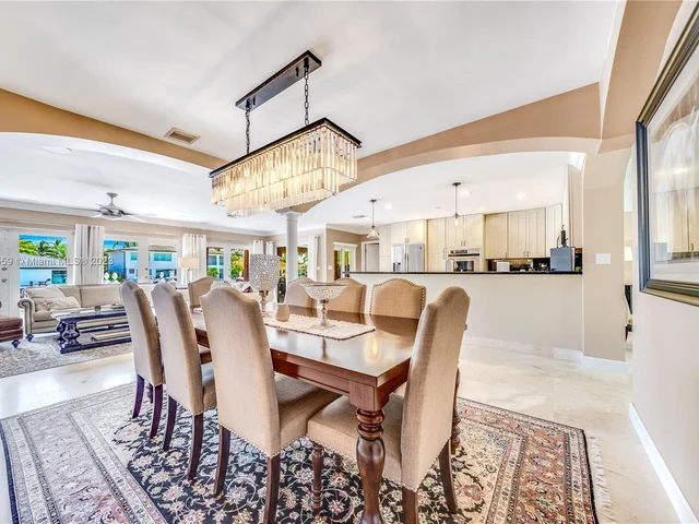 41 Castle Harbor Is, Fort Lauderdale FL 33308